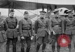 Standbild USA 94th Aero Squadron Frankreich, 1918, aus Sekunde 17 historischem Filmmaterial Videoclip 65675049089