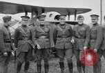 Standbild USA 94th Aero Squadron Frankreich, 1918, aus Sekunde 22 historischem Filmmaterial Videoclip 65675049089