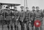 Standbild USA 94th Aero Squadron Frankreich, 1918, aus Sekunde 29 historischem Filmmaterial Videoclip 65675049089
