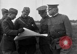 Standbild Captain Eddie Rickenbacker Rembercourt Frankreich, 1918, aus Sekunde 5 historischem Filmmaterial Videoclip 65675049095