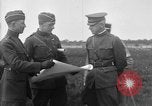 Standbild Captain Eddie Rickenbacker Rembercourt Frankreich, 1918, aus Sekunde 8 historischem Filmmaterial Videoclip 65675049095