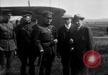 Standbild Captain Eddie Rickenbacker Rembercourt Frankreich, 1918, aus Sekunde 27 historischem Filmmaterial Videoclip 65675049095