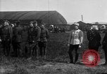 Standbild Captain Eddie Rickenbacker Rembercourt Frankreich, 1918, aus Sekunde 34 historischem Filmmaterial Videoclip 65675049095