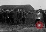 Standbild Captain Eddie Rickenbacker Rembercourt Frankreich, 1918, aus Sekunde 36 historischem Filmmaterial Videoclip 65675049095