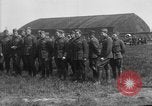 Standbild Captain Eddie Rickenbacker Rembercourt Frankreich, 1918, aus Sekunde 40 historischem Filmmaterial Videoclip 65675049095