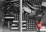 Immagine di Scrigno avvolto nella Bandiera americana Francia, 1918, secondo 3 filmato di repertorio 65675049096