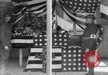 Immagine di Scrigno avvolto nella Bandiera americana Francia, 1918, secondo 5 filmato di repertorio 65675049096