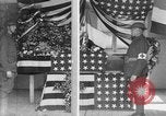 Immagine di Scrigno avvolto nella Bandiera americana Francia, 1918, secondo 17 filmato di repertorio 65675049096