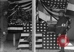 Immagine di Scrigno avvolto nella Bandiera americana Francia, 1918, secondo 20 filmato di repertorio 65675049096