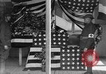 Immagine di Scrigno avvolto nella Bandiera americana Francia, 1918, secondo 21 filmato di repertorio 65675049096