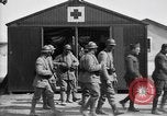 Immagine di Scrigno avvolto nella Bandiera americana Francia, 1918, secondo 27 filmato di repertorio 65675049096