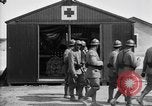 Immagine di Scrigno avvolto nella Bandiera americana Francia, 1918, secondo 29 filmato di repertorio 65675049096