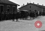 Immagine di Scrigno avvolto nella Bandiera americana Francia, 1918, secondo 60 filmato di repertorio 65675049096