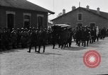Immagine di Scrigno avvolto nella Bandiera americana Francia, 1918, secondo 61 filmato di repertorio 65675049096