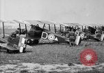 Standbild Sopwith Camel Bomber Berques Frankreich, 1918, aus Sekunde 9 historischem Filmmaterial Videoclip 65675049097