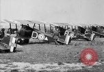 Standbild Sopwith Camel Bomber Berques Frankreich, 1918, aus Sekunde 10 historischem Filmmaterial Videoclip 65675049097
