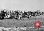 Standbild Sopwith Camel Bomber Berques Frankreich, 1918, aus Sekunde 13 historischem Filmmaterial Videoclip 65675049097