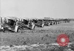 Standbild Sopwith Camel Bomber Berques Frankreich, 1918, aus Sekunde 18 historischem Filmmaterial Videoclip 65675049097