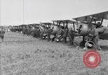 Standbild Sopwith Camel Bomber Berques Frankreich, 1918, aus Sekunde 26 historischem Filmmaterial Videoclip 65675049097