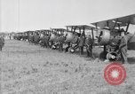 Standbild Sopwith Camel Bomber Berques Frankreich, 1918, aus Sekunde 30 historischem Filmmaterial Videoclip 65675049097