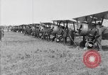 Standbild Sopwith Camel Bomber Berques Frankreich, 1918, aus Sekunde 32 historischem Filmmaterial Videoclip 65675049097