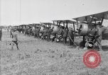 Standbild Sopwith Camel Bomber Berques Frankreich, 1918, aus Sekunde 34 historischem Filmmaterial Videoclip 65675049097