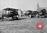 Standbild Sopwith Camel Bomber Berques Frankreich, 1918, aus Sekunde 40 historischem Filmmaterial Videoclip 65675049097