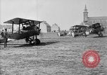 Standbild Sopwith Camel Bomber Berques Frankreich, 1918, aus Sekunde 42 historischem Filmmaterial Videoclip 65675049097