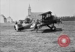 Standbild Sopwith Camel Bomber Berques Frankreich, 1918, aus Sekunde 52 historischem Filmmaterial Videoclip 65675049097