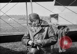 Image Escadron de reconnaissance antenne Dogneville France, 1918, de la seconde 28 séquences d'archives historiques vidéo 65675049102