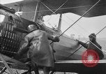 Image Escadron de reconnaissance antenne Dogneville France, 1918, de la seconde 35 séquences d'archives historiques vidéo 65675049102