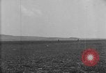 Image British DH-4 Aéronefs France, 1918, de la seconde 29 séquences d'archives historiques vidéo 65675049105
