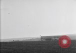 Image British DH-4 Aéronefs France, 1918, de la seconde 49 séquences d'archives historiques vidéo 65675049105