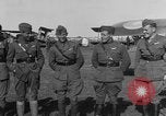 Image Première Guerre Mondiale avions et prospectus Rembercourt France, 1918, de la seconde 59 séquences d'archives historiques vidéo 65675049111