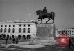 Standbild Bombe Wrack Bukarest Rumänien, 1944, aus Sekunde 3 historischem Filmmaterial Videoclip 65675049112