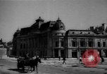 Standbild Bombe Wrack Bukarest Rumänien, 1944, aus Sekunde 5 historischem Filmmaterial Videoclip 65675049112