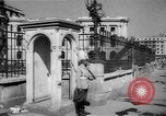 Standbild Bombe Wrack Bukarest Rumänien, 1944, aus Sekunde 21 historischem Filmmaterial Videoclip 65675049112