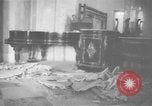 Standbild Bombe Wrack Bukarest Rumänien, 1944, aus Sekunde 40 historischem Filmmaterial Videoclip 65675049112