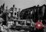 Standbild Bombe Wrack Bukarest Rumänien, 1944, aus Sekunde 50 historischem Filmmaterial Videoclip 65675049112
