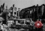 Standbild Bombe Wrack Bukarest Rumänien, 1944, aus Sekunde 51 historischem Filmmaterial Videoclip 65675049112