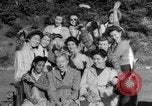 Image traire une vache United States USA, 1943, de la seconde 55 séquences d'archives historiques vidéo 65675049124