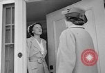 Image Les femmes américaines ont besoin d'encouragements pour aider dans les efforts de guerre United States USA, 1943, de la seconde 32 séquences d'archives historiques vidéo 65675049127