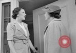 Image Les femmes américaines ont besoin d'encouragements pour aider dans les efforts de guerre United States USA, 1943, de la seconde 39 séquences d'archives historiques vidéo 65675049127