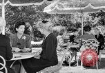 Image Les femmes américaines ont besoin d'encouragements pour aider dans les efforts de guerre United States USA, 1943, de la seconde 42 séquences d'archives historiques vidéo 65675049127