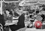 Image Les femmes américaines ont besoin d'encouragements pour aider dans les efforts de guerre United States USA, 1943, de la seconde 45 séquences d'archives historiques vidéo 65675049127