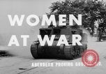 Immagine di Donne americane Aberdeen Maryland USA, 1943, secondo 21 filmato di repertorio 65675049128