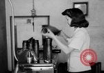 Immagine di Donne americane Aberdeen Maryland USA, 1943, secondo 48 filmato di repertorio 65675049128