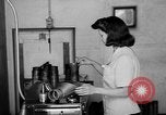 Immagine di Donne americane Aberdeen Maryland USA, 1943, secondo 51 filmato di repertorio 65675049128