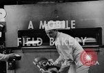 Image boulangerie mobile United States USA, 1943, de la seconde 10 séquences d'archives historiques vidéo 65675049129