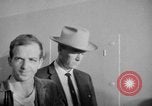 Standbild Lee Harvey Oswald Dallas Texas USA, 1963, aus Sekunde 9 historischem Filmmaterial Videoclip 65675049130